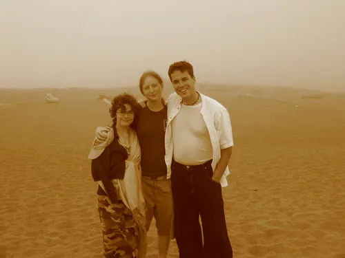 Photo 8 from Cousins, 2003